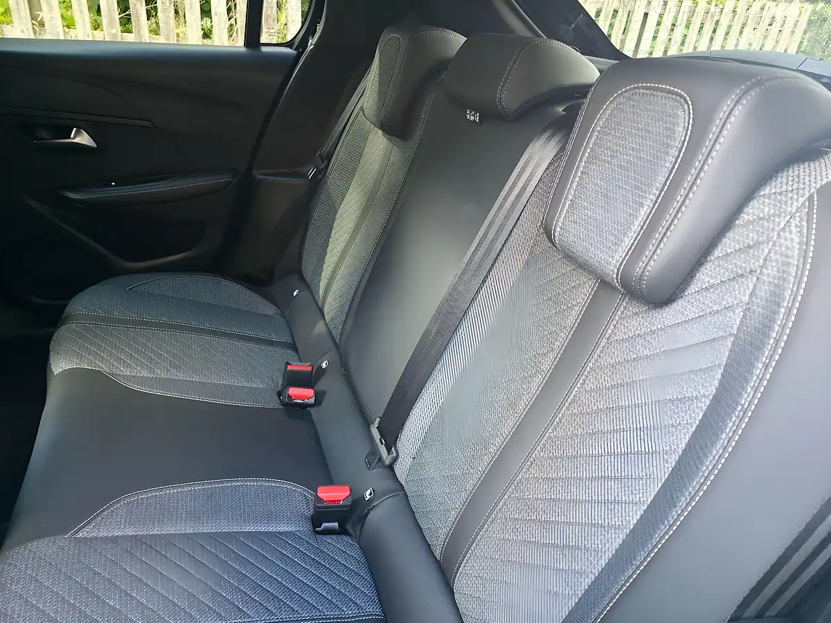Used 2024 Peugeot 208 Allure Black - Interior and Exterior details 11