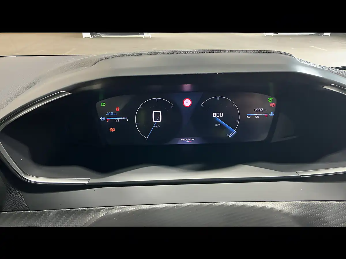 Used 2024 Peugeot 208 Allure Black - Interior and Exterior details 12