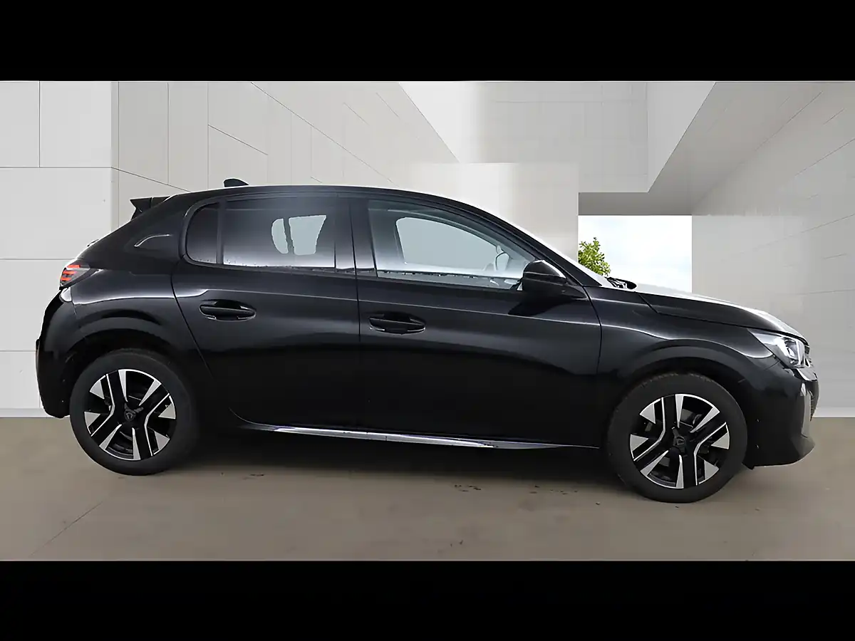 Used 2024 Peugeot 208 Allure Black - Interior and Exterior details 5