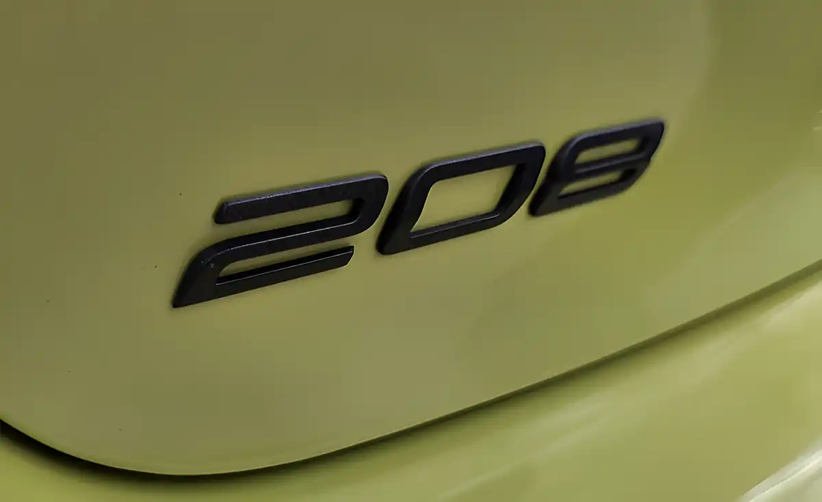 Used 2024 Peugeot 208 Allure Edition Agueda Lime - Interior and Exterior details 14