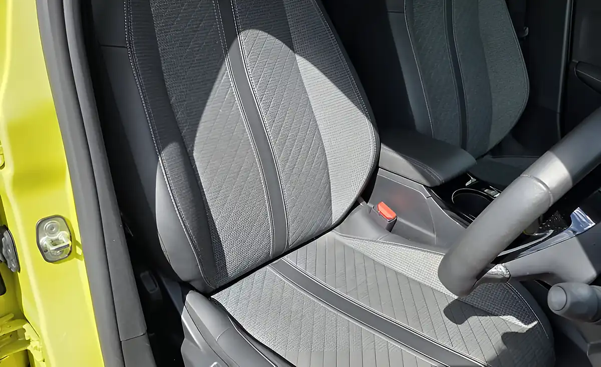 Used 2024 Peugeot 208 Allure Edition Agueda Lime - Interior and Exterior details 17