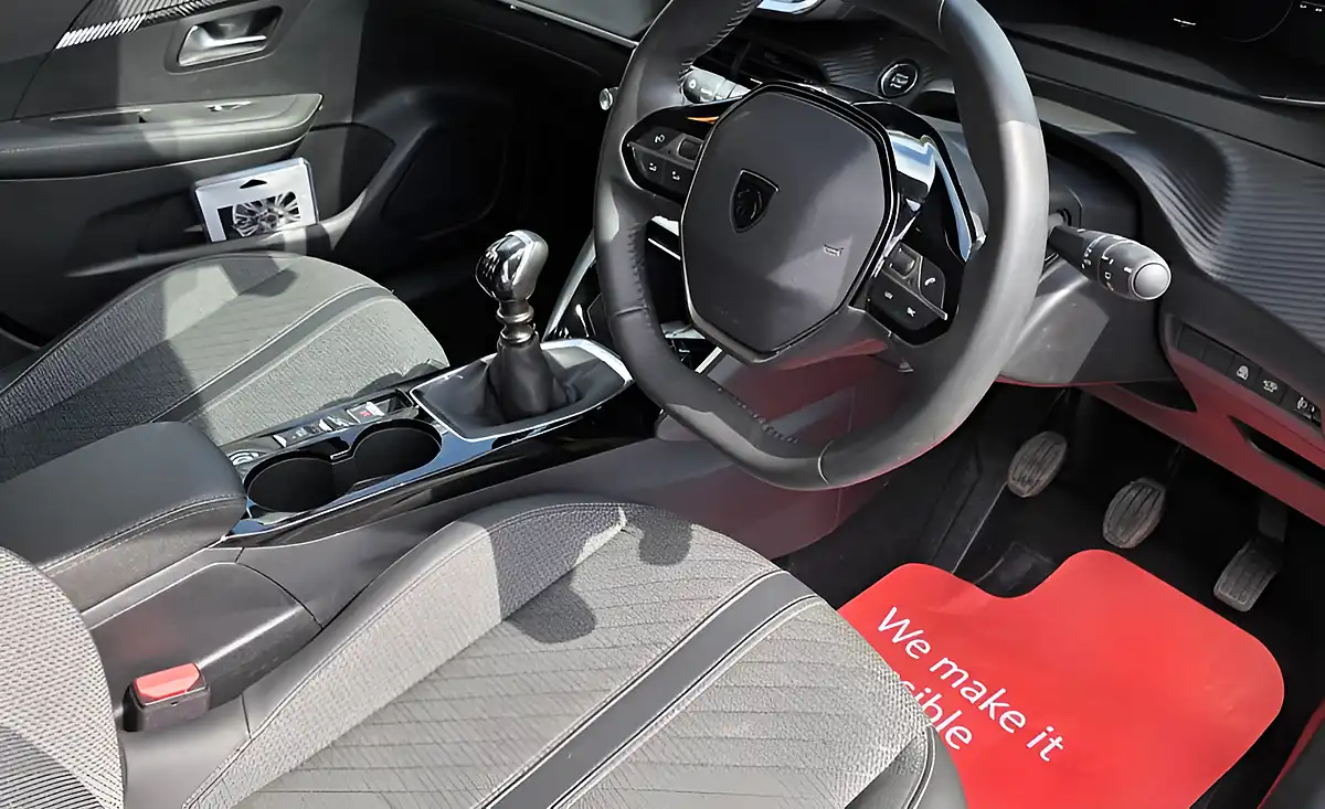 Used 2024 Peugeot 208 Allure Edition Agueda Lime - Interior and Exterior details 18