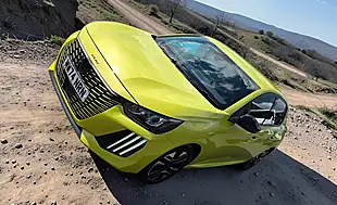 Used 2024 Peugeot 208 Allure Edition Agueda Lime - Interior and Exterior details 6