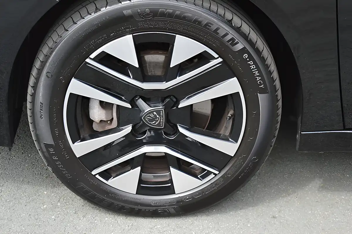 Used 2024 Peugeot 208 Allure Nera Black - Interior and Exterior details 11