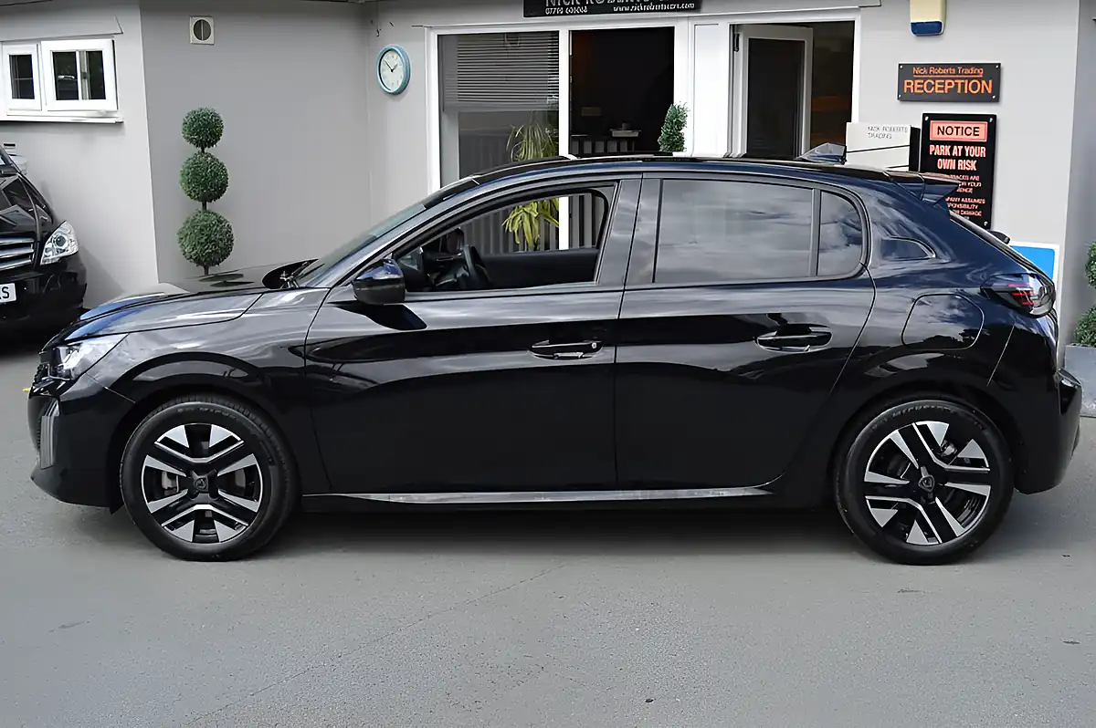 Used 2024 Peugeot 208 Allure Nera Black - Interior and Exterior details 7