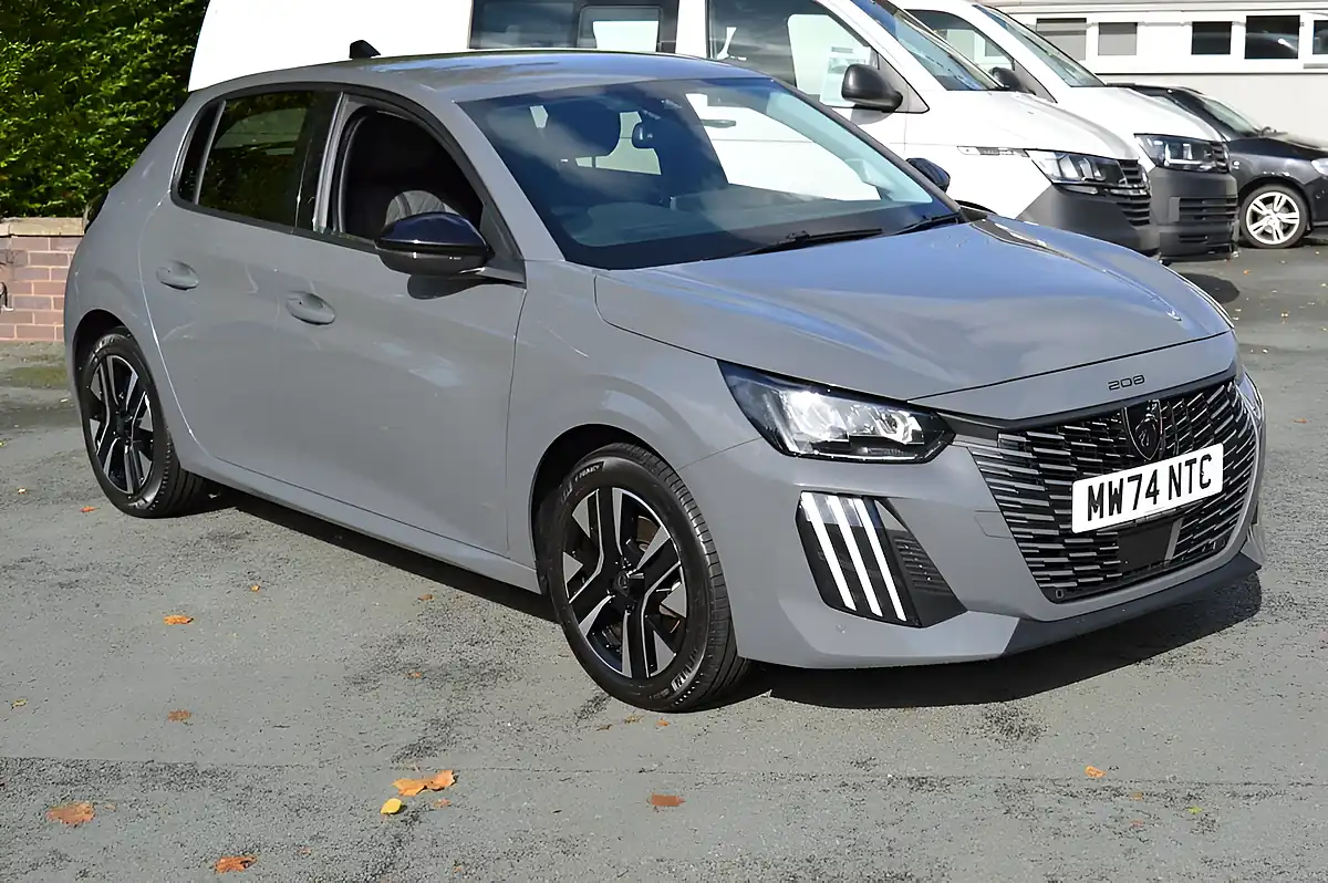 Used 2024 Peugeot 208 Allure Selenium Grey - Interior and Exterior details 2