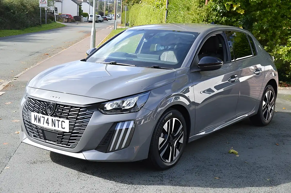 Used 2024 Peugeot 208 Allure Selenium Grey - Interior and Exterior details 4