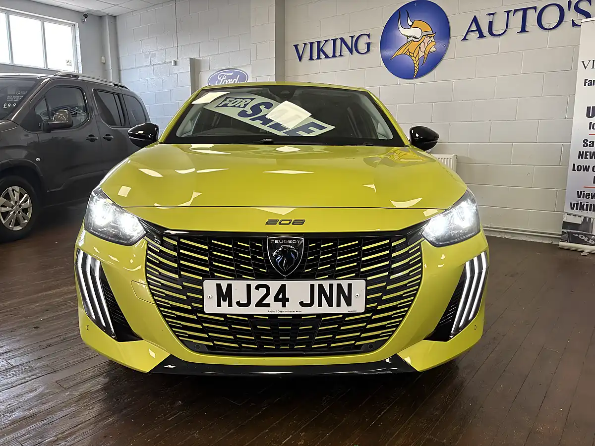 Used 2024 Peugeot 208 Allure Yellow - Interior and Exterior details 4