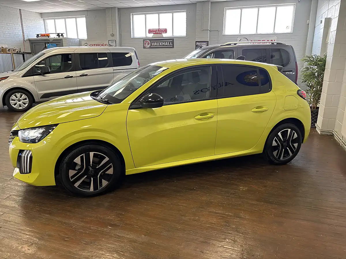 Used 2024 Peugeot 208 Allure Yellow - Interior and Exterior details 6