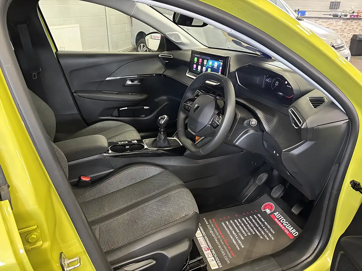 Used 2024 Peugeot 208 Allure Yellow - Interior and Exterior details 8