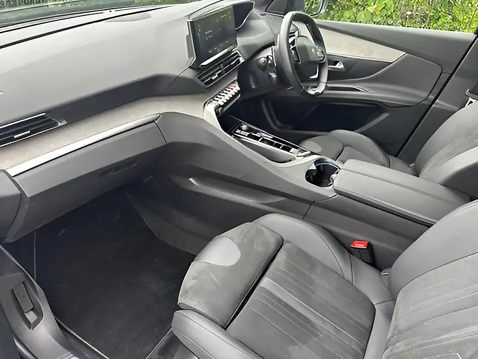Used 2024 Peugeot 3008 GT Black - Interior and Exterior details 2