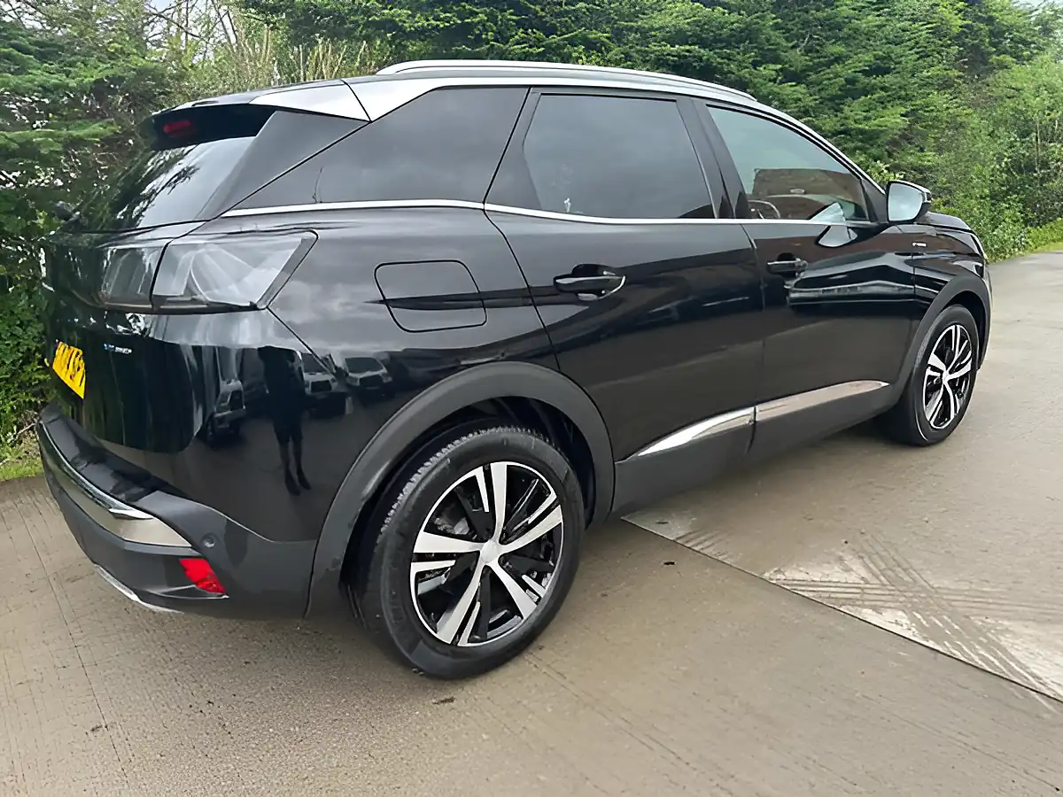 Used 2024 Peugeot 3008 GT Black - Interior and Exterior details 8
