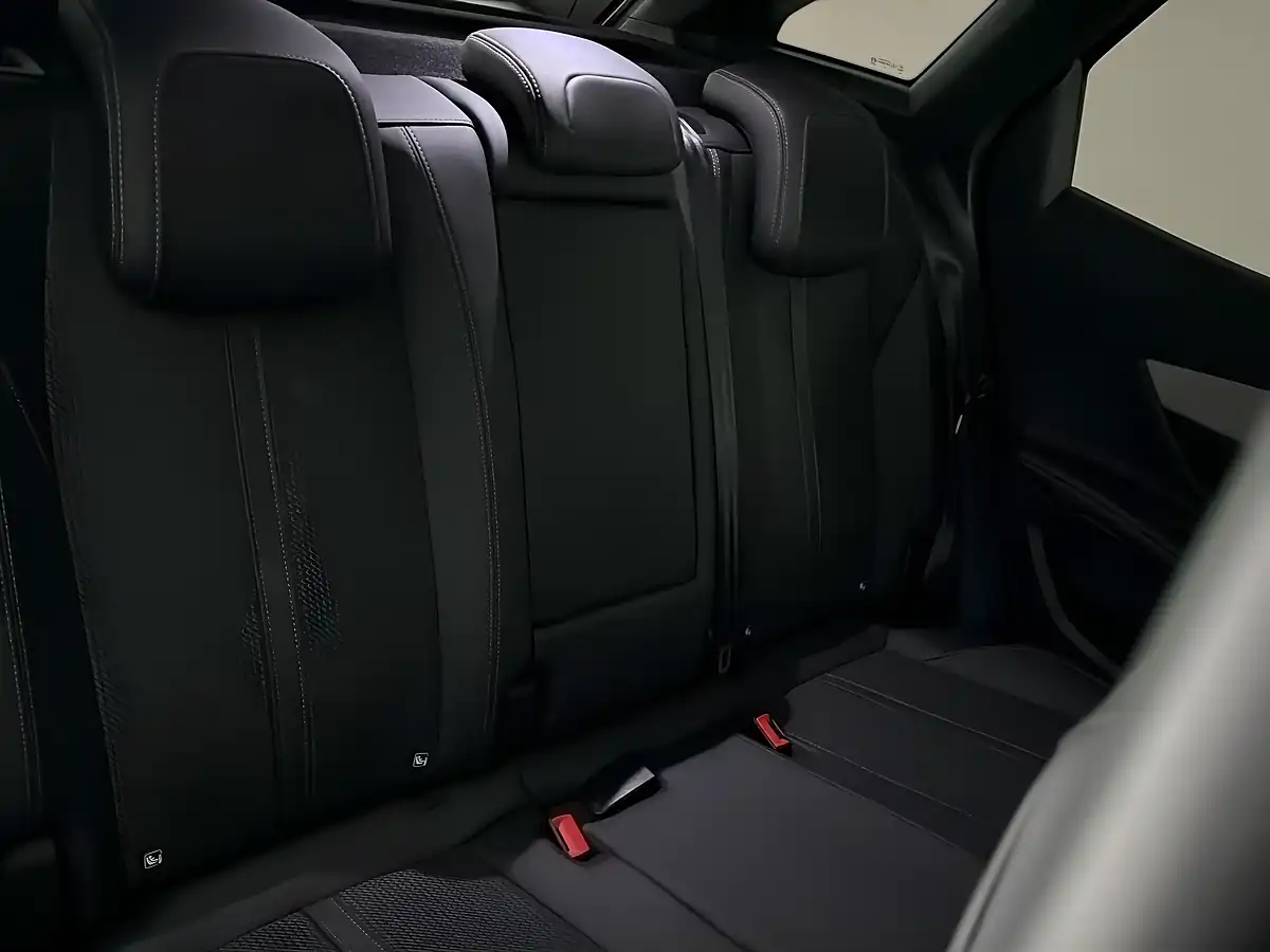 Used 2024 Peugeot 3008 GT (vq) Black - Interior and Exterior details 11