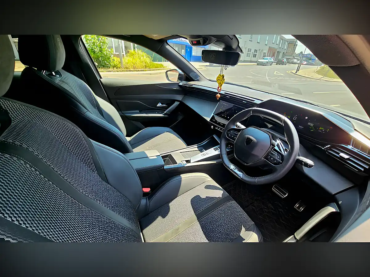 Used 2024 Peugeot 308 GT Cumulus Grey - Interior and Exterior details 14