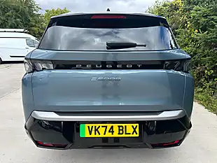 Used 2024 Peugeot 5008 - Interior and Exterior details 5