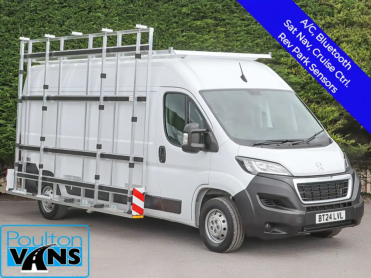 Used 2024 Peugeot Boxer 335 Professional Premium+ Ice White - Front View