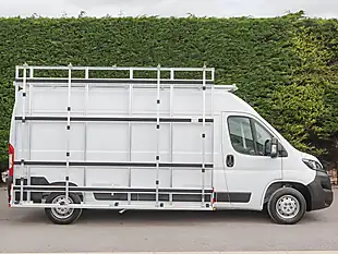 Used 2024 Peugeot Boxer 335 Professional Premium+ Ice White - Interior and Exterior details 3