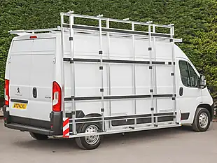 Used 2024 Peugeot Boxer 335 Professional Premium+ Ice White - Interior and Exterior details 4