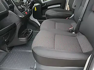Used 2024 Peugeot Boxer 335 Professional Premium+ Ice White - Interior and Exterior details 15
