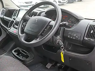 Used 2024 Peugeot Boxer 335 Professional Premium+ Ice White - Interior and Exterior details 6
