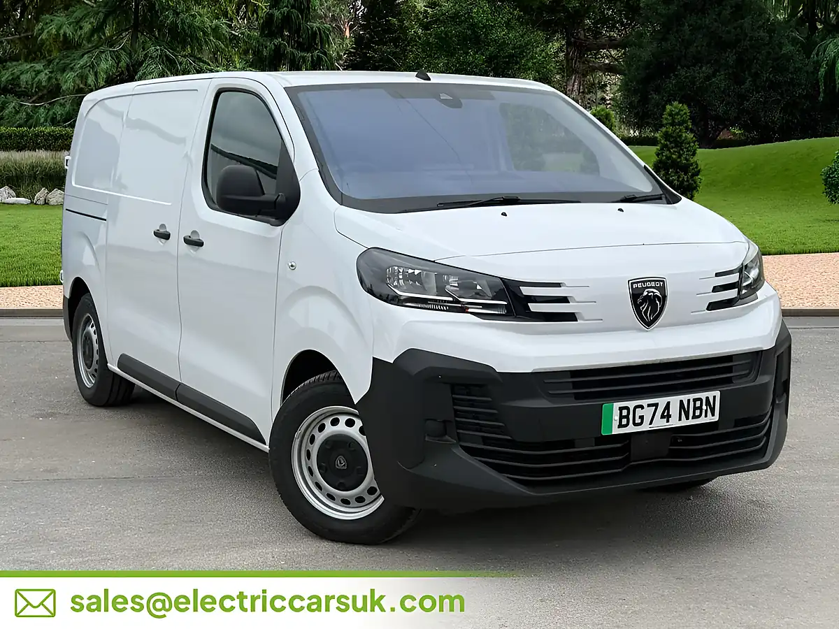 Used 2024 Peugeot E-Expert Professional Standard White - Interior and Exterior details 6