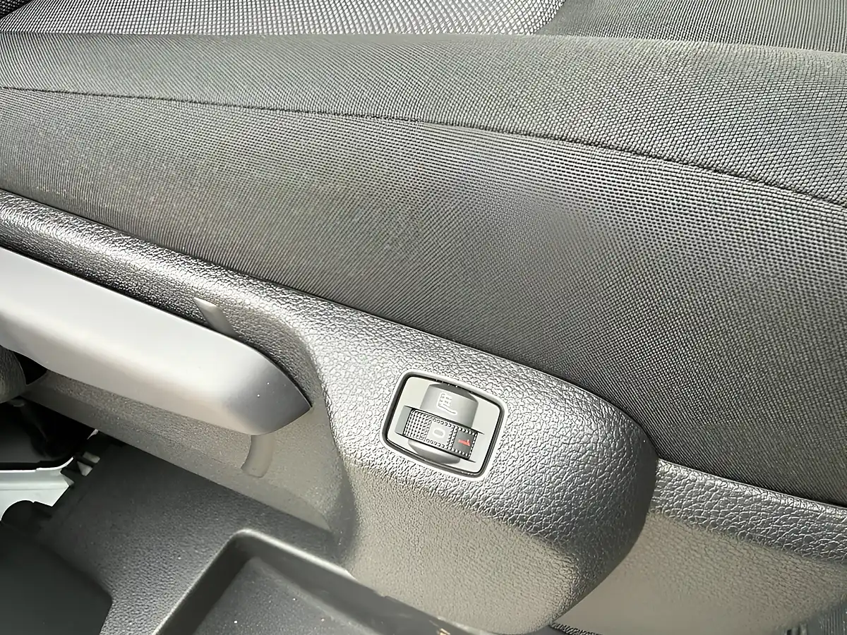 Used 2024 Peugeot E-Expert Professional Standard White - Interior and Exterior details 19
