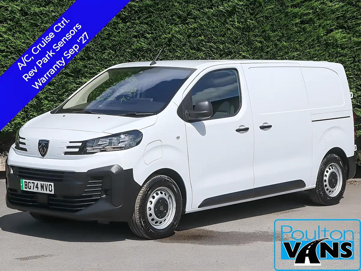 Used 2024 Peugeot E-Expert Professional White - Front View