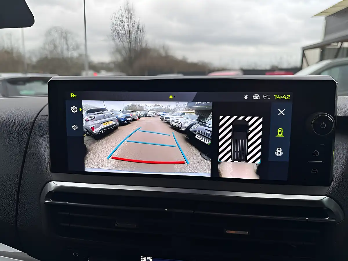 Used 2024 Peugeot E- Traveller Allure Standard Grey - Interior and Exterior details 4