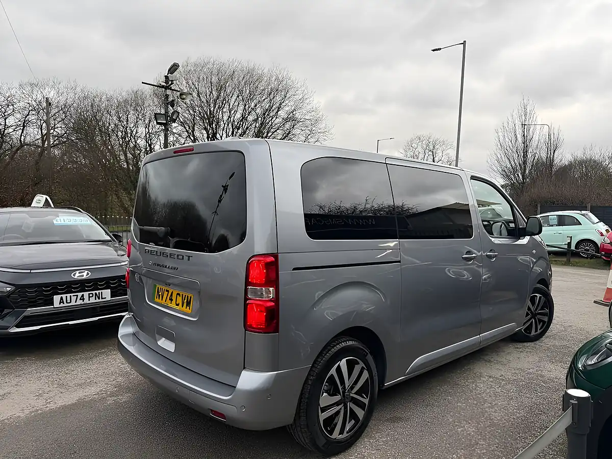 Used 2024 Peugeot E- Traveller Allure Standard Grey - Interior and Exterior details 6