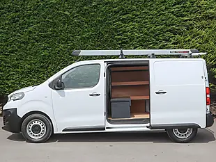 Used 2024 Peugeot Expert 1400 Professional Premium Ice White - Interior and Exterior details 11