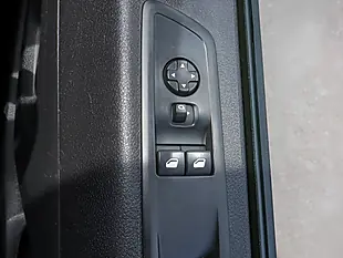 Used 2024 Peugeot Expert 1400 Professional Premium Ice White - Interior and Exterior details 18