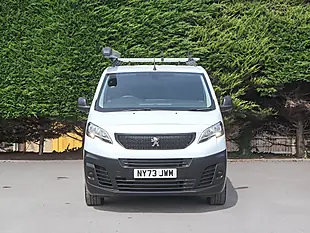 Used 2024 Peugeot Expert 1400 Professional Premium Ice White - Interior and Exterior details 3