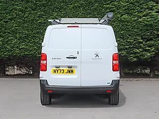 Used 2024 Peugeot Expert 1400 Professional Premium Ice White - Interior and Exterior details 7