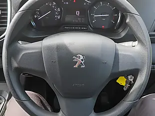 Used 2024 Peugeot Expert 1400 Professional Premium + White - Interior and Exterior details 7