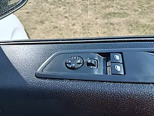 Used 2024 Peugeot Expert Professional Premium White - Interior and Exterior details 17