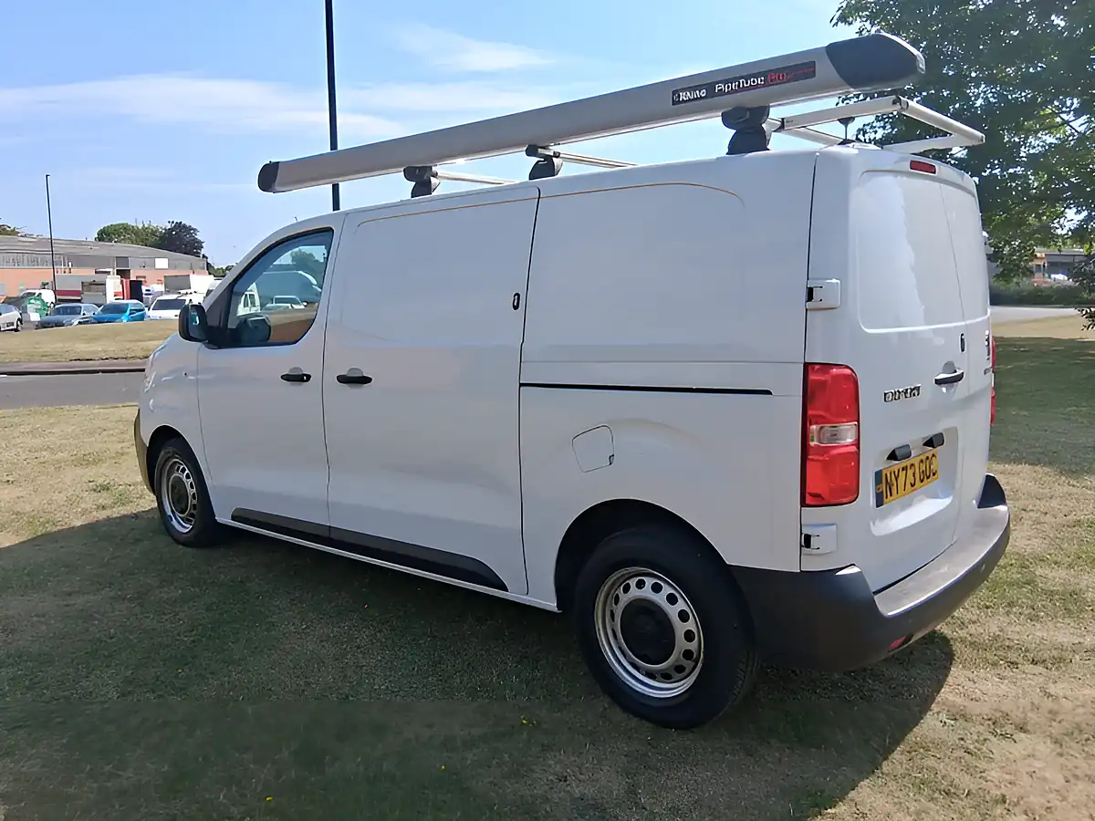 Used 2024 Peugeot Expert Professional Premium White - Interior and Exterior details 3