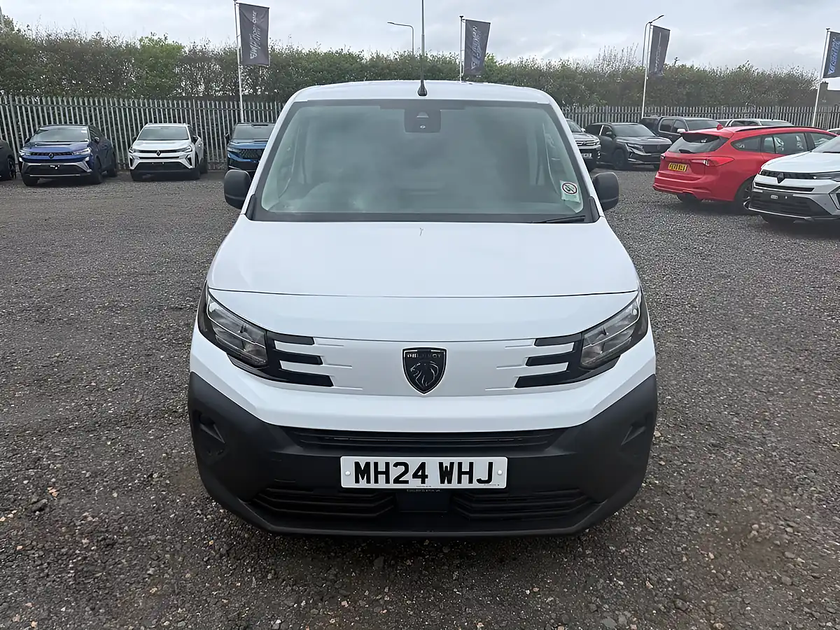 Used 2024 Peugeot Partner 1000 Professional Standard White - Interior and Exterior details 2