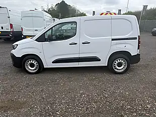 Used 2024 Peugeot Partner 1000 Professional Standard White - Interior and Exterior details 4