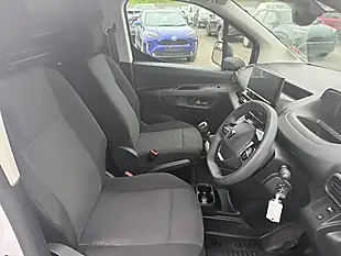 Used 2024 Peugeot Partner 1000 Professional Standard White - Interior and Exterior details 9