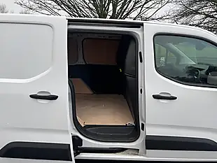 Used 2024 Peugeot Partner 950 Professional White - Interior and Exterior details 12