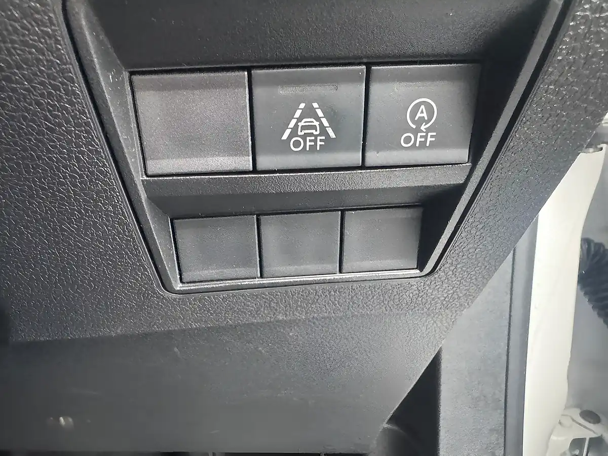 Used 2024 Peugeot Partner 950 Professional White - Interior and Exterior details 15