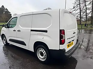 Used 2024 Peugeot Partner 950 Professional White - Interior and Exterior details 5
