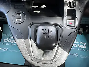 Used 2024 Peugeot Partner Asphalt Ice White - Interior and Exterior details 15