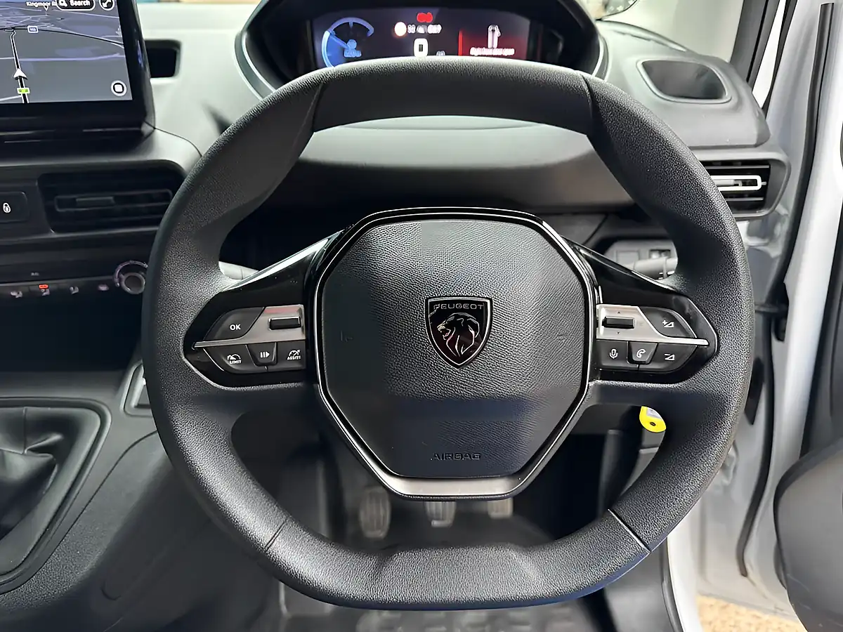 Used 2024 Peugeot Partner Asphalt White - Interior and Exterior details 2