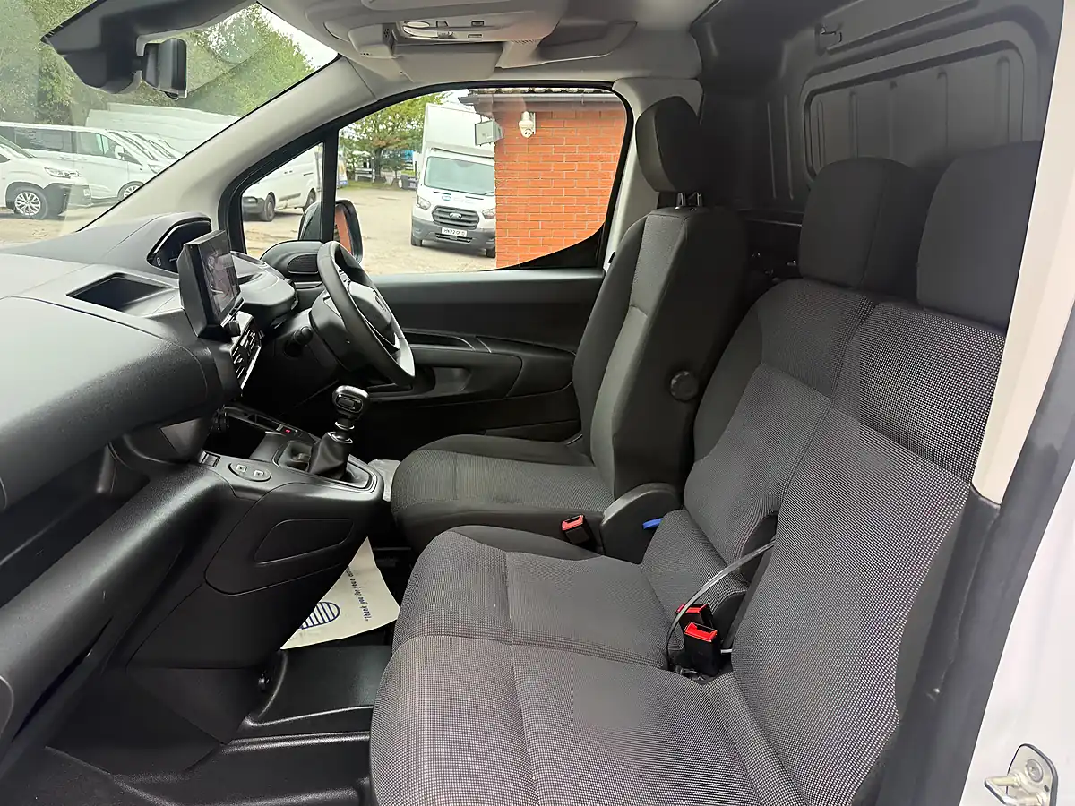 Used 2024 Peugeot Partner Asphalt White - Interior and Exterior details 10