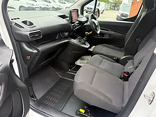 Used 2024 Peugeot Partner Asphalt White - Interior and Exterior details 9