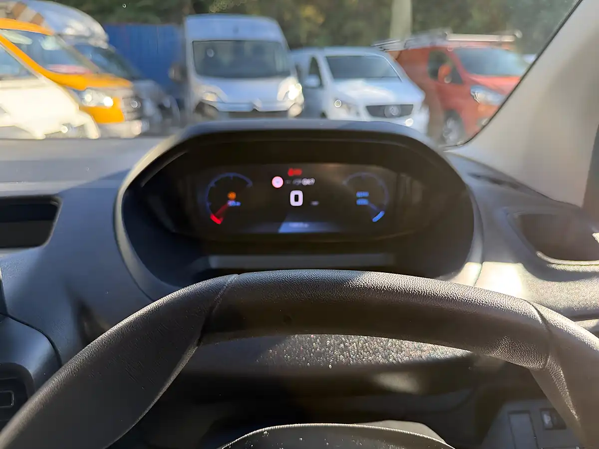 Used 2024 Peugeot Partner Asphalt White - Interior and Exterior details 13