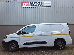 Used 2024 Peugeot Partner Partner Pv Long Asphalt White - Interior and Exterior details 4