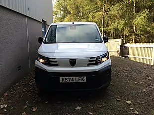 Used 2024 Peugeot Partner Partner Pv Long Asphalt White - Interior and Exterior details 8