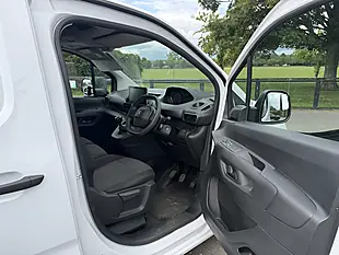 Used 2024 Peugeot Partner Pro-Premium+ Long White - Interior and Exterior details 14